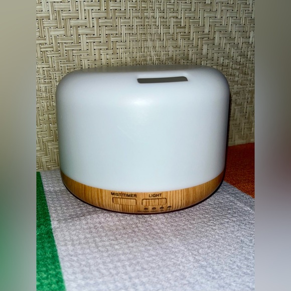 Electronic Ultrasonic Light Changing Oil Diffuser Humidifier 300 ML - Picture 8 of 16